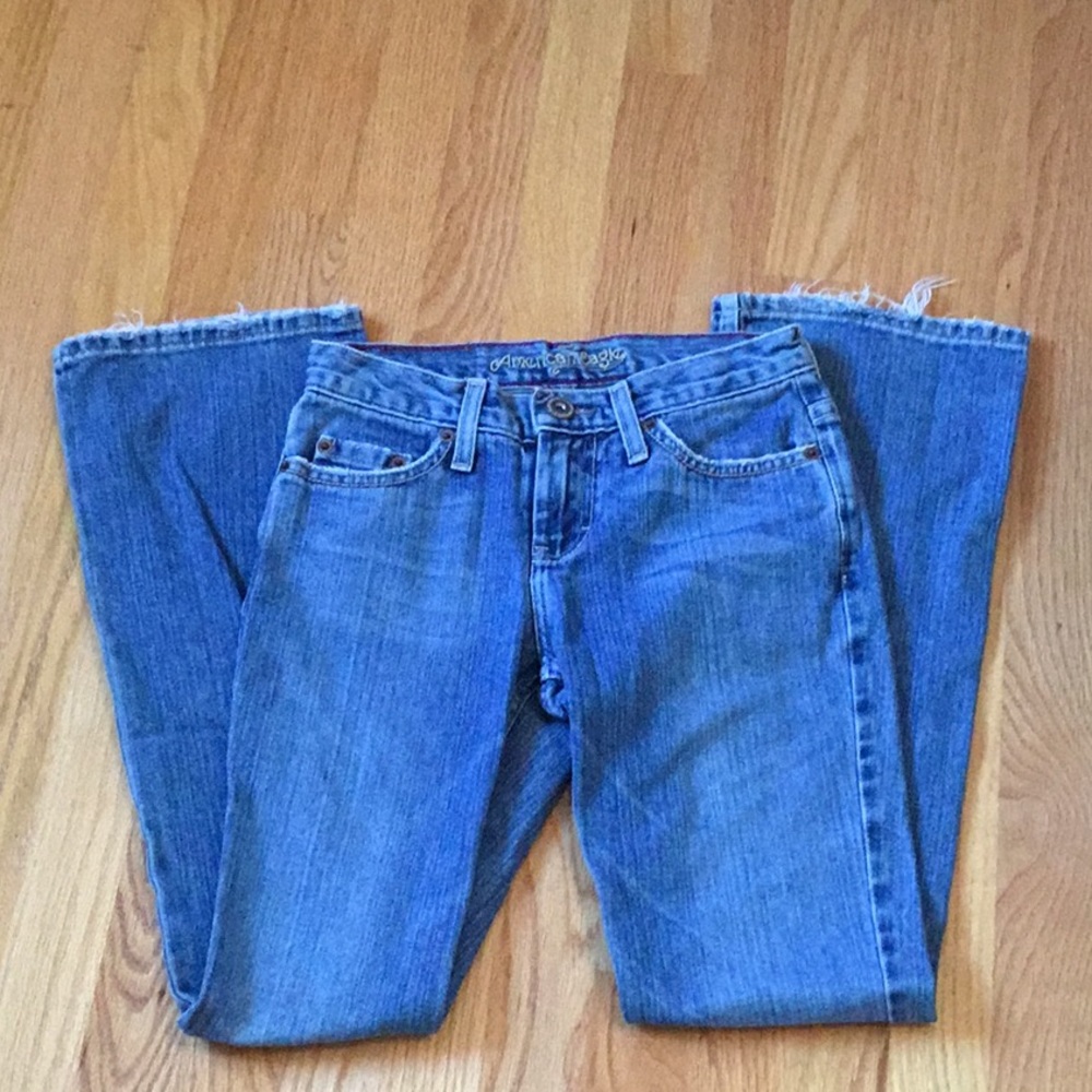 Light Wash American Eagle Jeans
